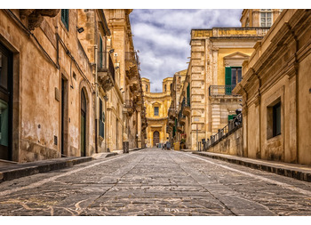 SENTENZA DELLA CORTE DI CASSAZIONE CONFERMA CHE IN MATERIA DI IMU L’ESENZIONE DALL’IMPOSTA PUÒ ESSERE RICONOSCIUTA PER UN SOLO IMMOBILE E NON PUÒ  ESSERE ESTESA AD ULTERIORI UNITÀ IMMOBILIARI CONTIGUE