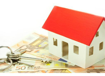 LA CASSAZIONE RIBADISCE CHE, AI FINI DELL’IMPOSTA MUNICIPALE PROPRIA, LA LOCAZIONE PARZIALE DELL’ABITAZIONE PRINCIPALE NON IMPEDISCE LA FRUIZIONE DELL’ESENZIONE QUALORA IL POSSESSORE MANTENGA LA PROPRIA RESIDENZA ANAGRAFICA E DIMORA ABITUALE 