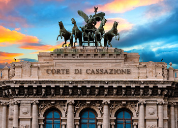 LA CORTE DI CASSAZIONE CHIARISCE LE CIRCOLARI MINISTERIALI NON COSTITUISCONO FONTI DI DIRITTO MA NON SONO IRROGABILI SANZIONI SE I CONTRIBUENTI VI SI ADEGUANO